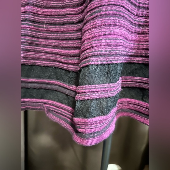 Jessica Simpson Sleeveless Sweater Dress Pink & Black Textured Stripes - Picture 3 of 5